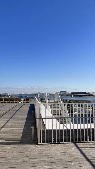 羽田イノベーションシティ 足湯スカイデッキ